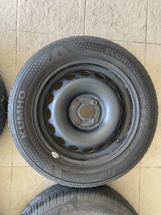 Комплект за Toyota Aygo- Гуми с джанти