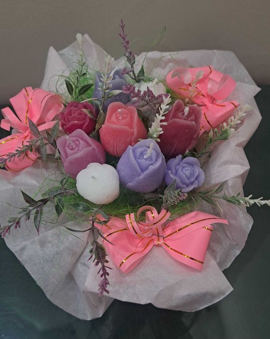 Красиви букети от соев восък