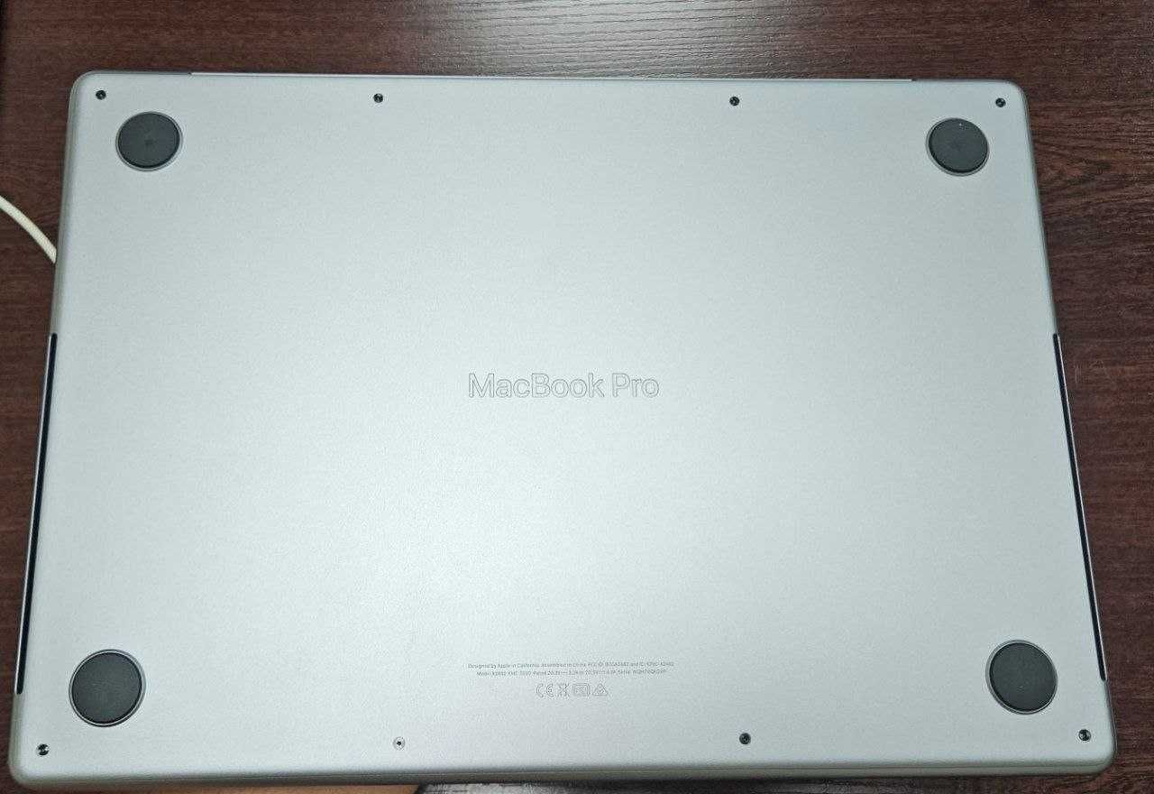 Macbook Pro M1 Pro 16/512 GB ideal