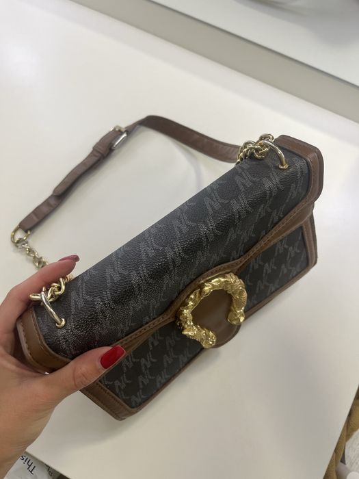 Черна и кафява чанта