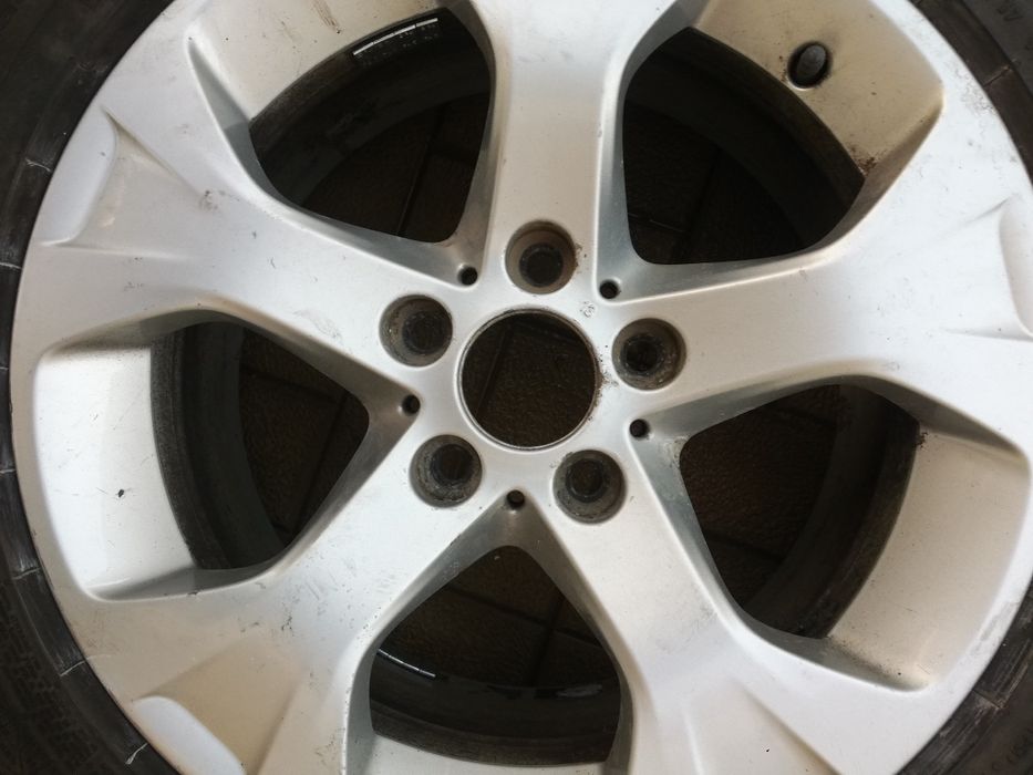 BMW X1 jante+cauciucuri de iarna Continental 225/50/17 6mm