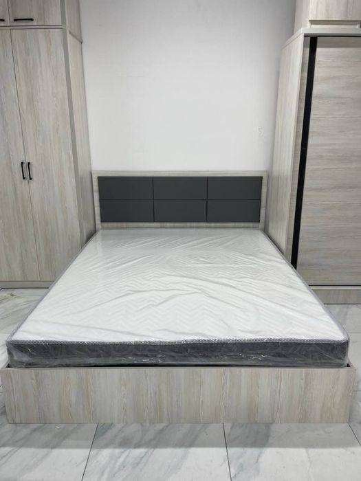 Двуспальная кровать от Comfort mebel