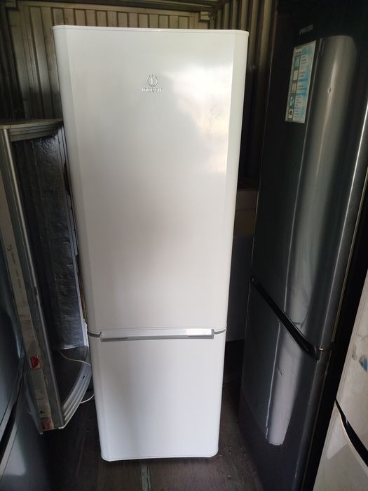 Холодильник полностью рабочий