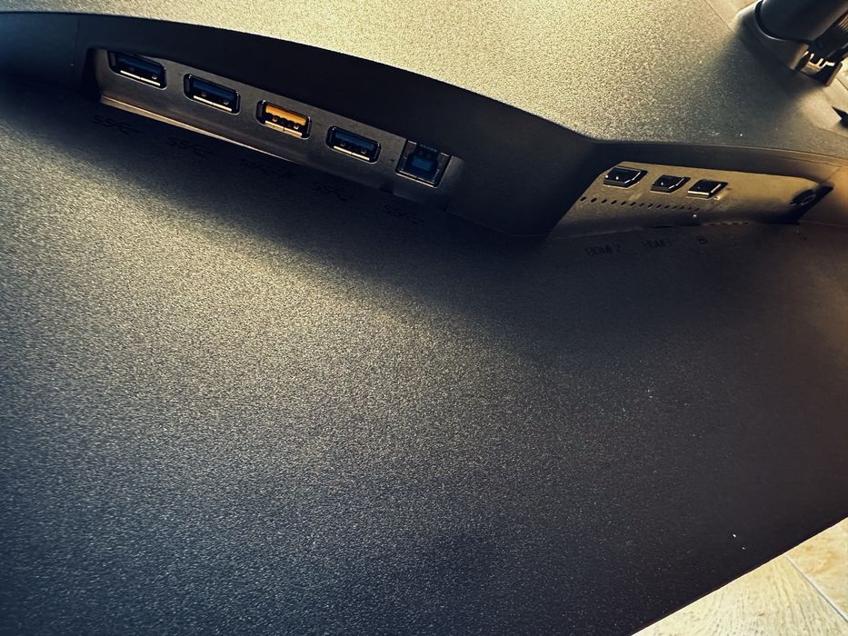 Monitor gaming curbat LED VA AOC 31.5", WQHD, DisplayPort, 165Hz