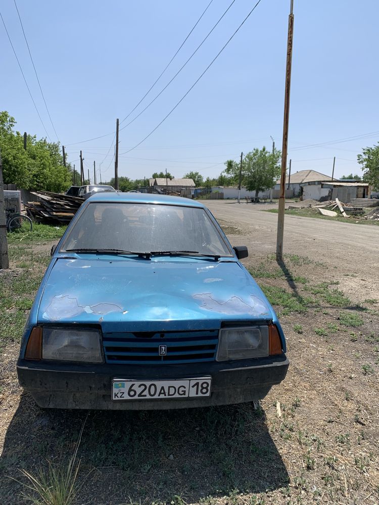 Продается машина 21099
