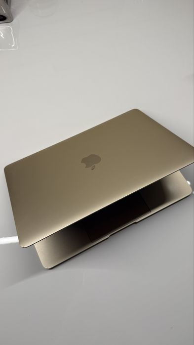Продам MacBook Retina 12 дюйм 2017 г.