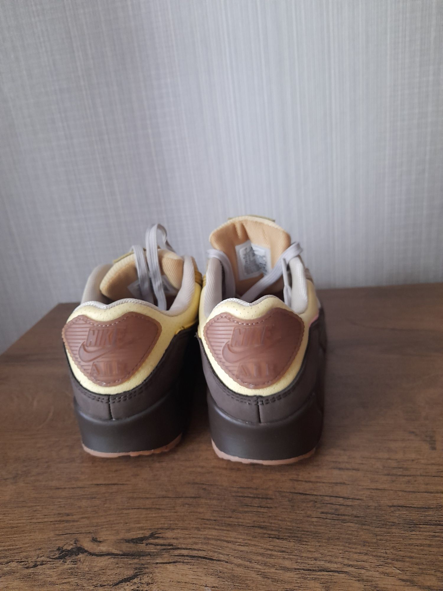 Nike Air max 90 маратонки 38 номер.