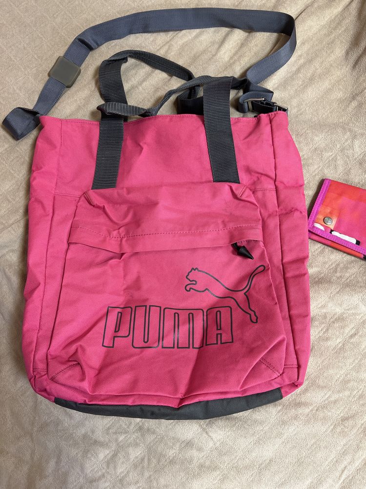 Спортна чанта на Puma с подарък портфеил на ROXY