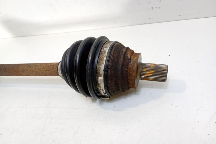 Planetara stanga Volkswagen VW Touran prima generatie seria