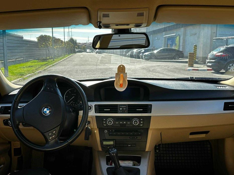 BMW 320D E91 LCI Touring • 2.0 Diesel 177CP • Navi Mare • Piele • 2009