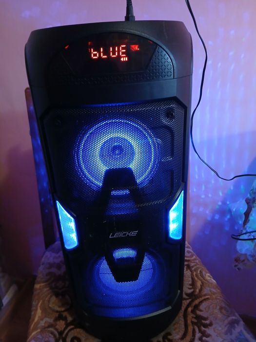 Boxa mare portabila .