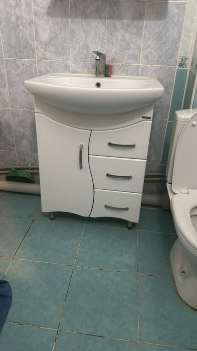 Раквена тумба айна