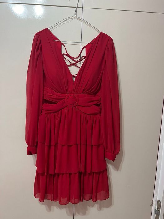 Червена рокля ново М размер