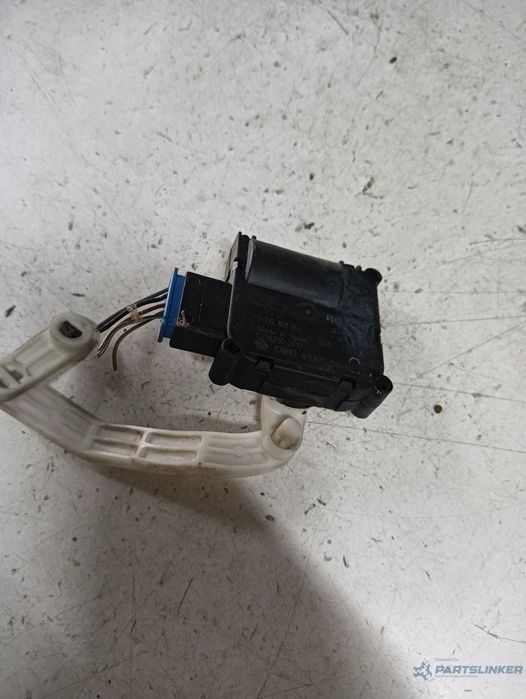 Motoras clapeta aeroterma AUDI A6 III Avant (4F5, C6) [ 2005 - 2011 ] OEM 0132801369