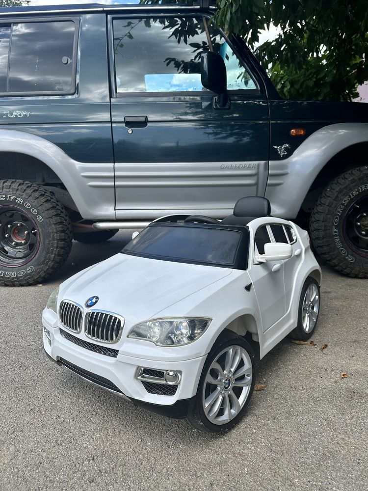 Детска акумулаторна кола BMW X6