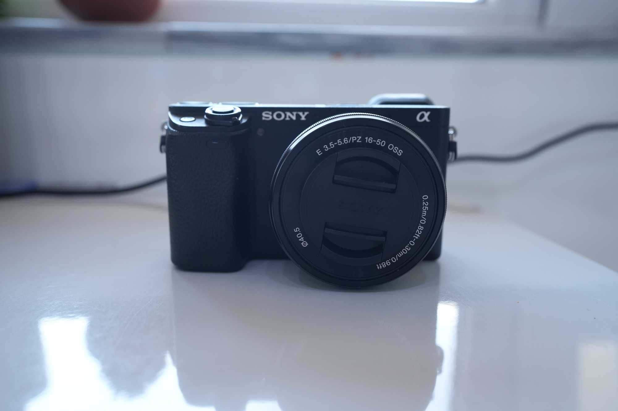 Sony a6400 + 3 обектива + батерии