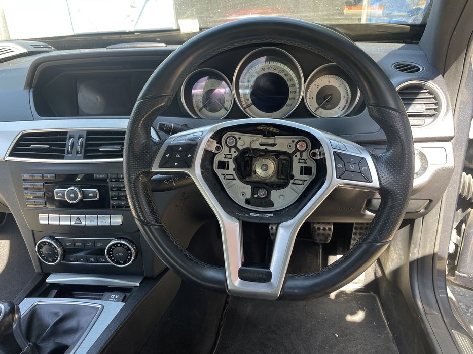 Mercedes w204 220 CDI AMG