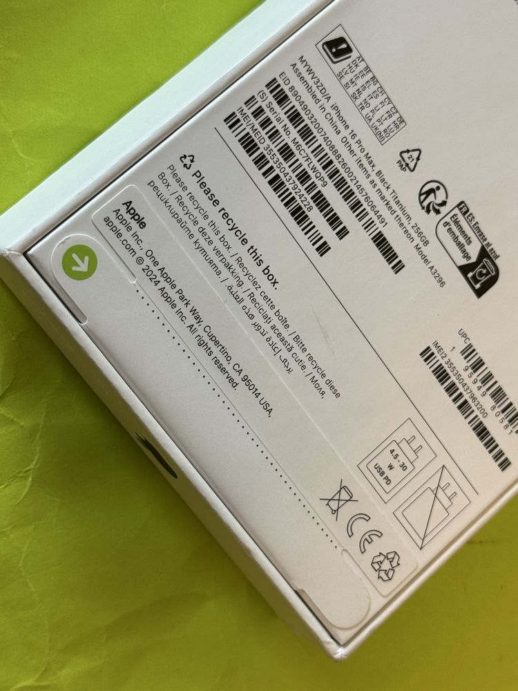 ЗАПЕЧАТАН 256GB iPhone 16 PRO MAX Гаранция от Yettel до 2028 BLACK