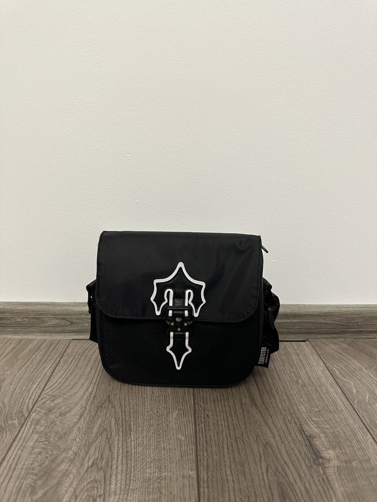 Trapstar Irongate T Crossbody Bag