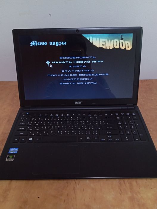 Noutbuk Acer core i3 videokarta