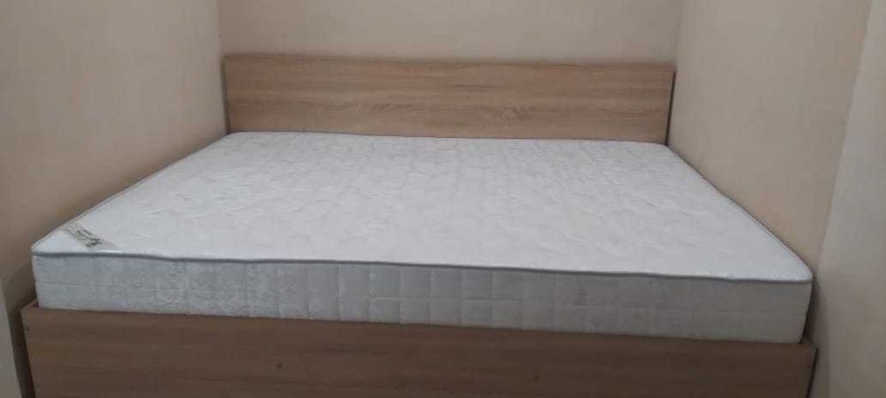 Продам кровать + матрас
