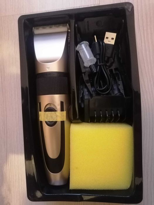 Masina de tuns cu acumulator