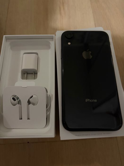 Продам Iphone XR 128gb