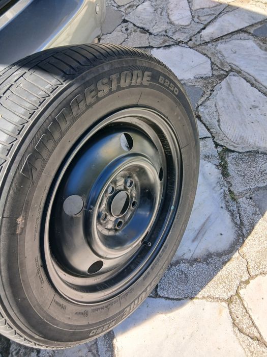 Метална джанта с гума 15 Субару