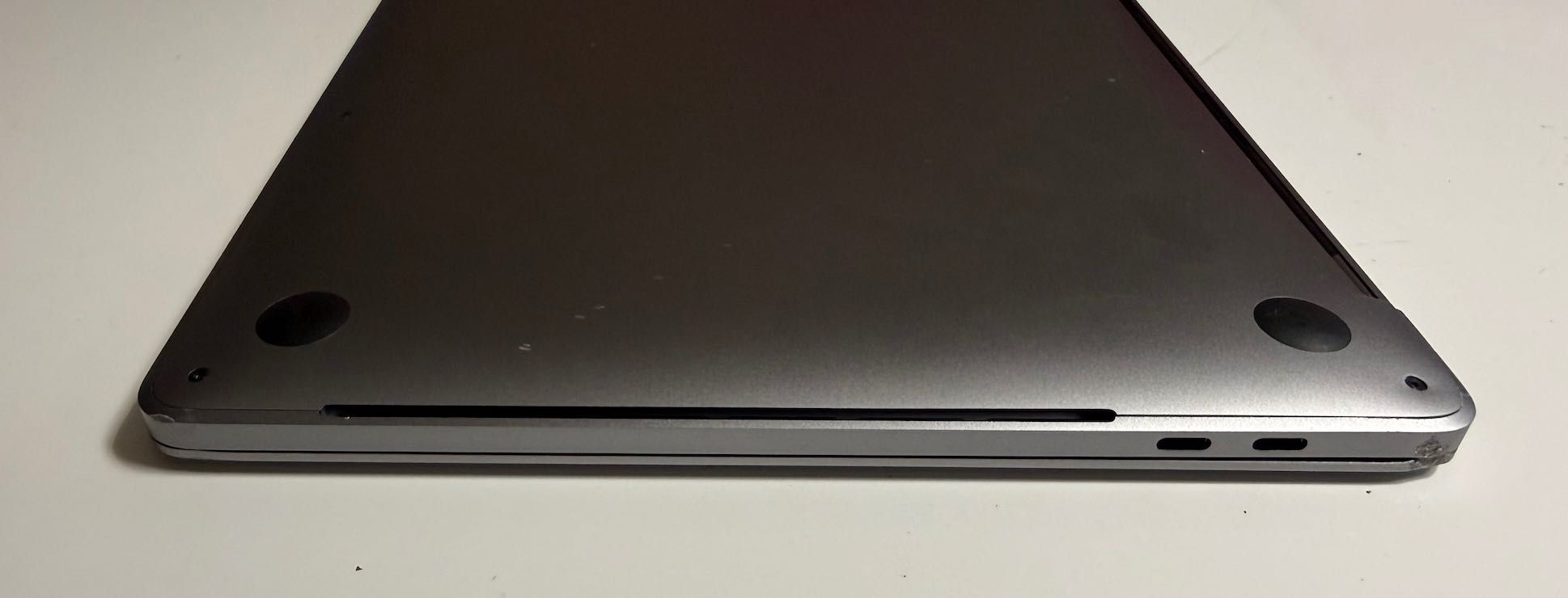 MacBook Pro 2018 13 inch Core i7 16 GB RAM, 512GB SSD