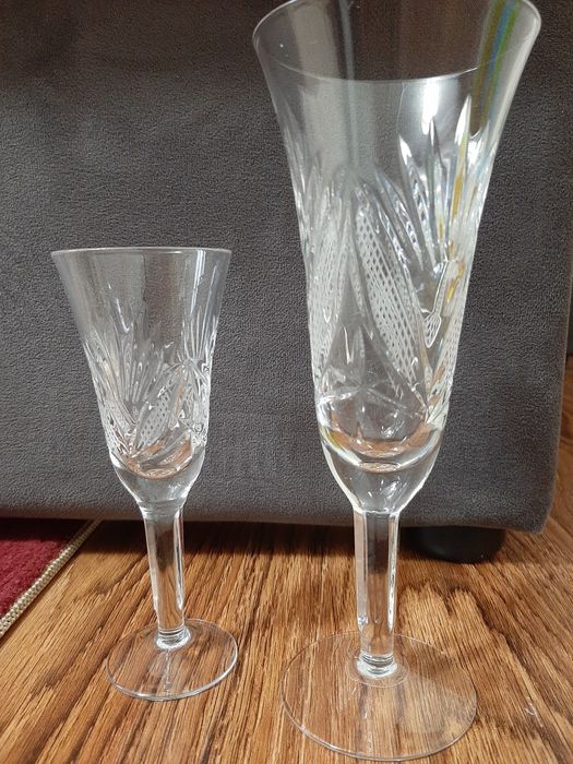 Новые хрустальные рюмки 12 шт