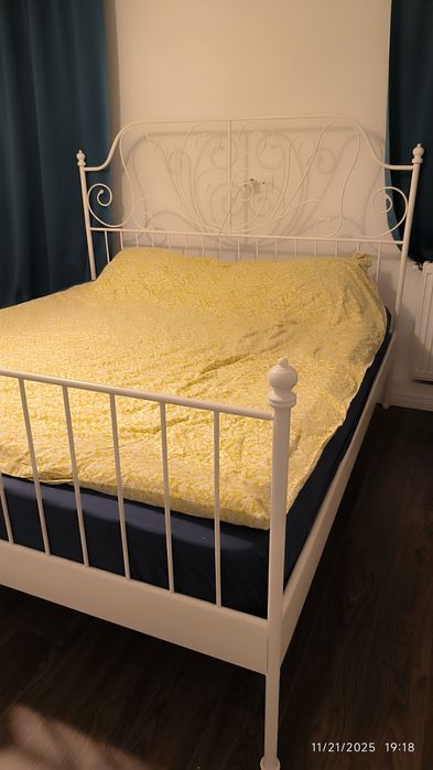 Vând cadru pat metalic Ikea 180x 200
