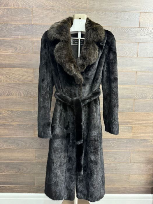 Продаю норковую шубу с соболем