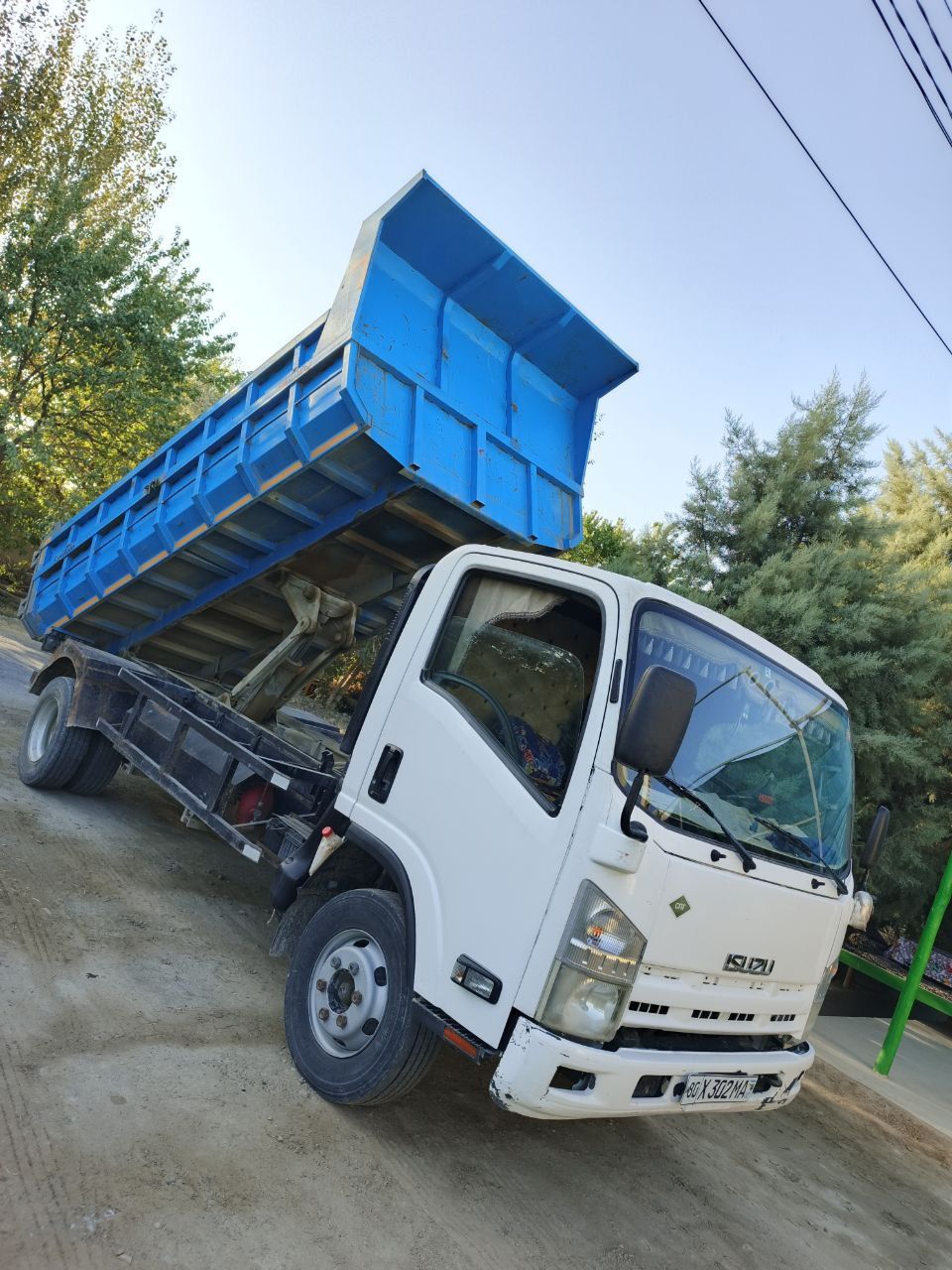 Isuzu sotiladi samasval