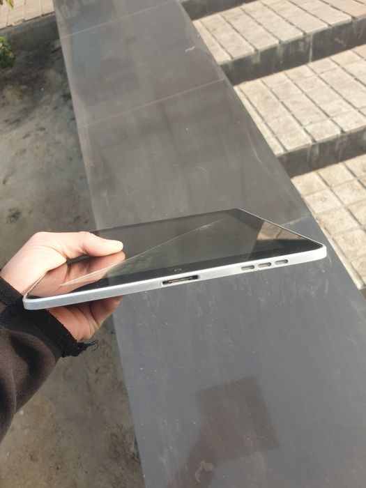 Ipad 16 gb. Birinchi versiya