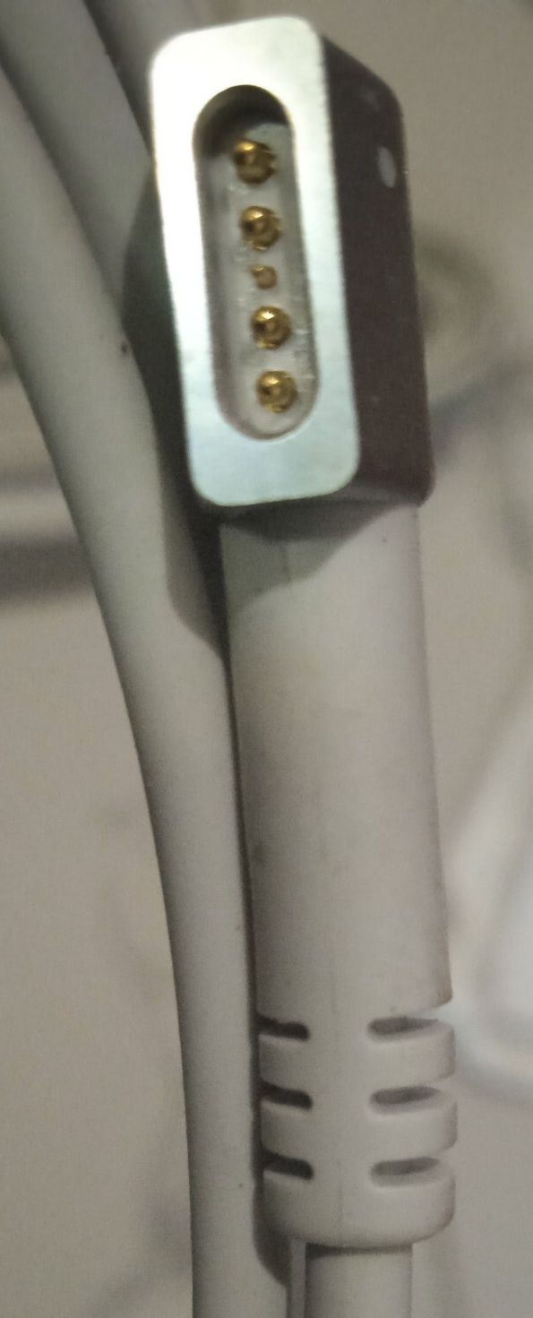 MagSafe Airline Adapter