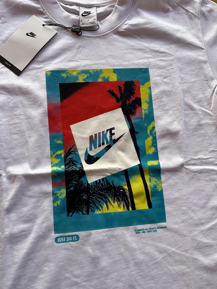 Мъжка,памучна,бяла тениска Nike