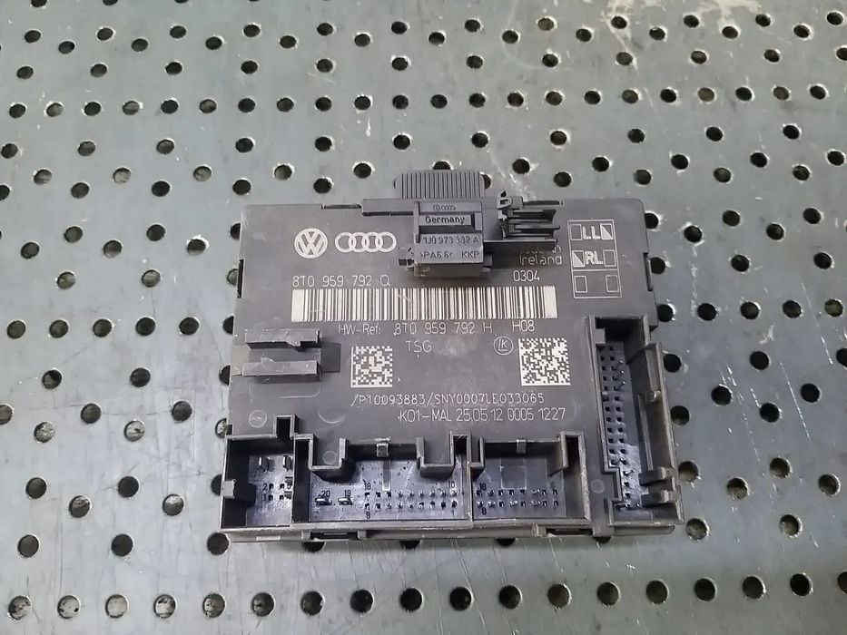 Modul calculator usa stanga fata audi a4 b8 8k 8t0959792q