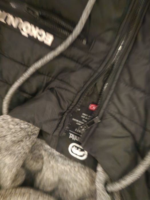 Vesta Ecko Unltd size M (cu gluca)