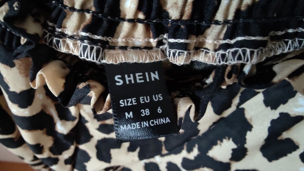 Pantaloni animal print Shein