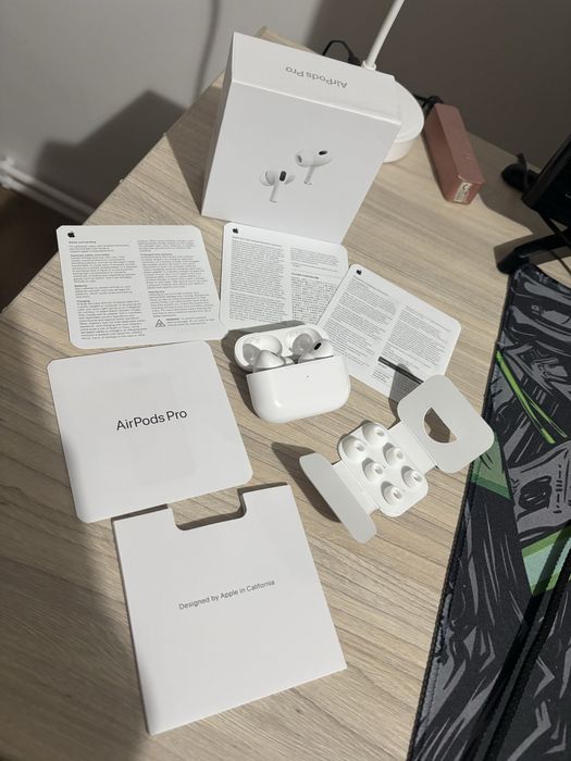 Vand AirPods Pro2-noi,sigilate,originale