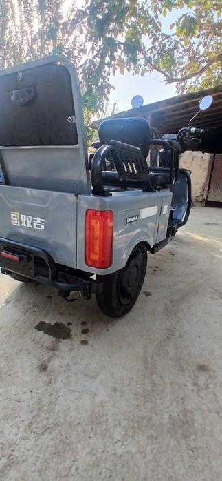 Skuter bonvi 3 balonli sotiladi