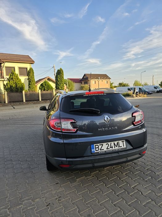 Vând sau schimb Renault Megane3 Limited edition 1.5