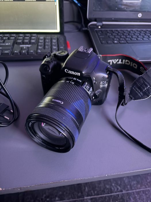 Продам Canon EOS 550D