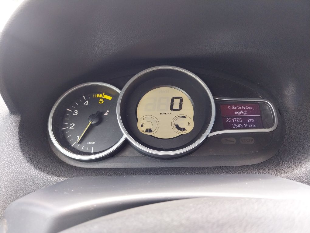 Vând RENAULT MEGAN 1,5 Motorină Euro 5 An 2010 luna 10