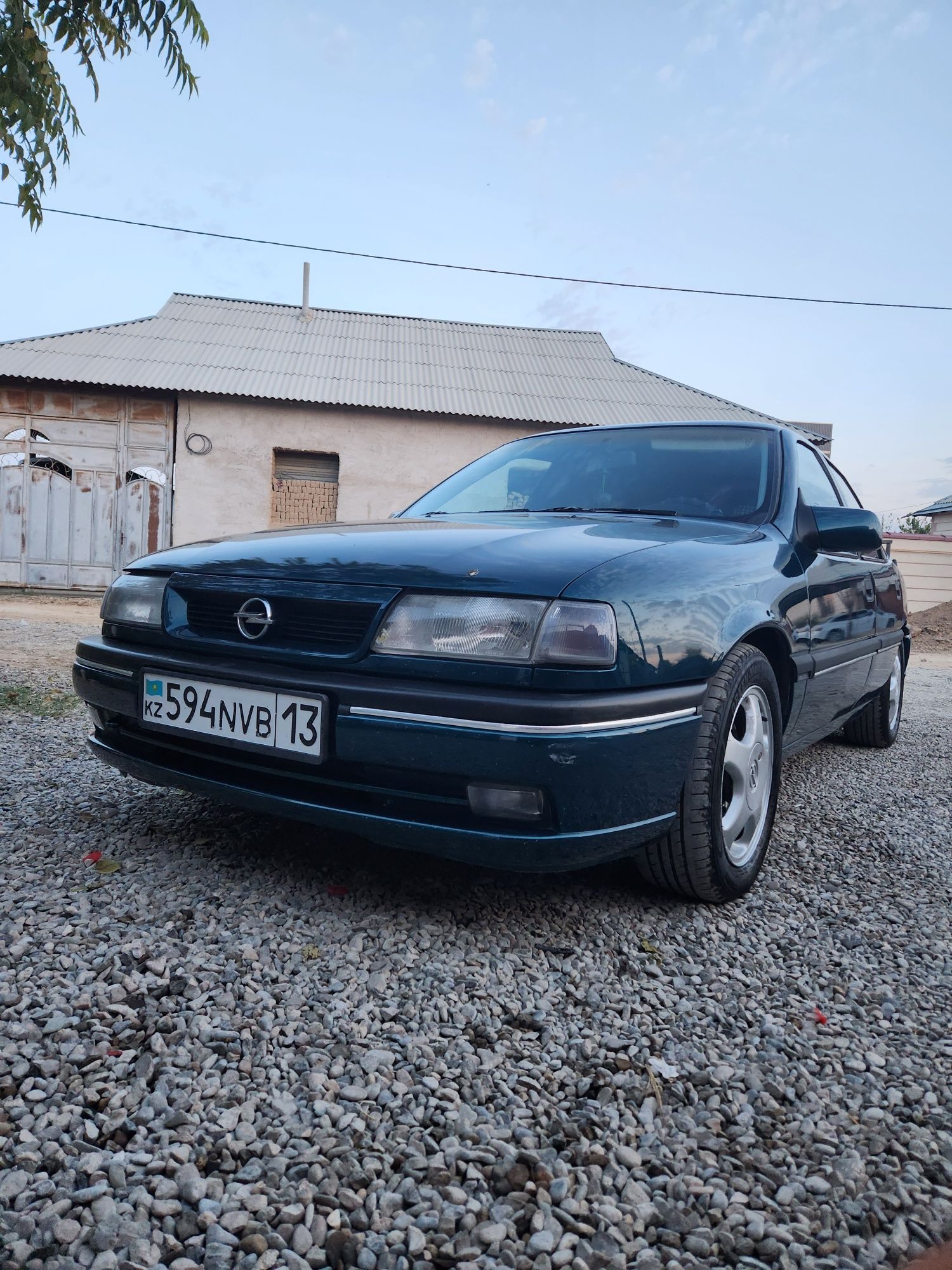 Opel vectra 1995 1.8 газ бензин