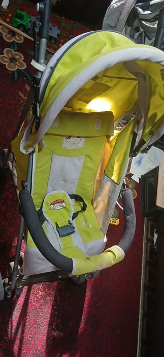 Продаётся коляска трость