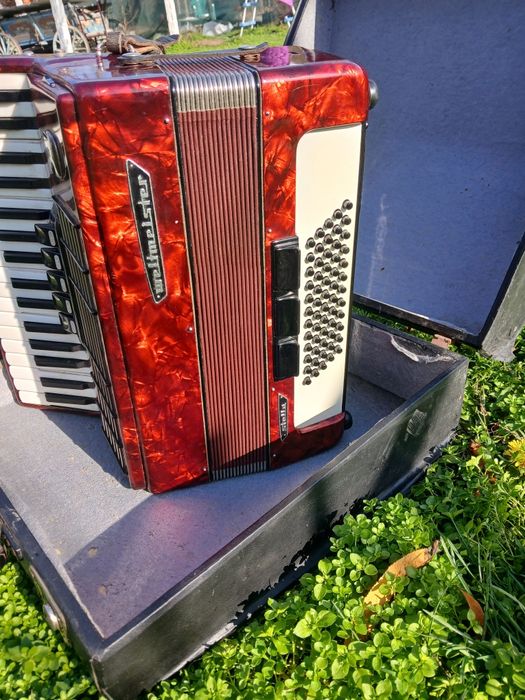 Акордеон велтмайстер Стела 60 баса