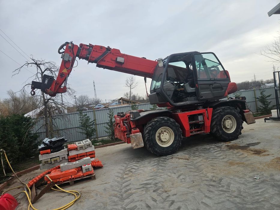 Incarcator telescopic MANITOU Rotativ 1742 Nacela cu telecomanda+Furci