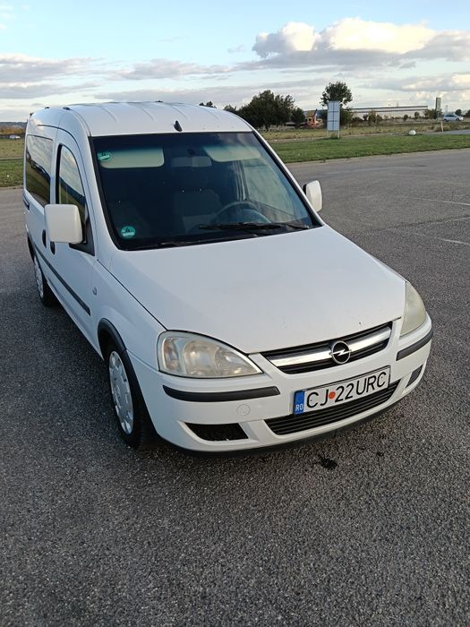 Vând Opel Combo 2008