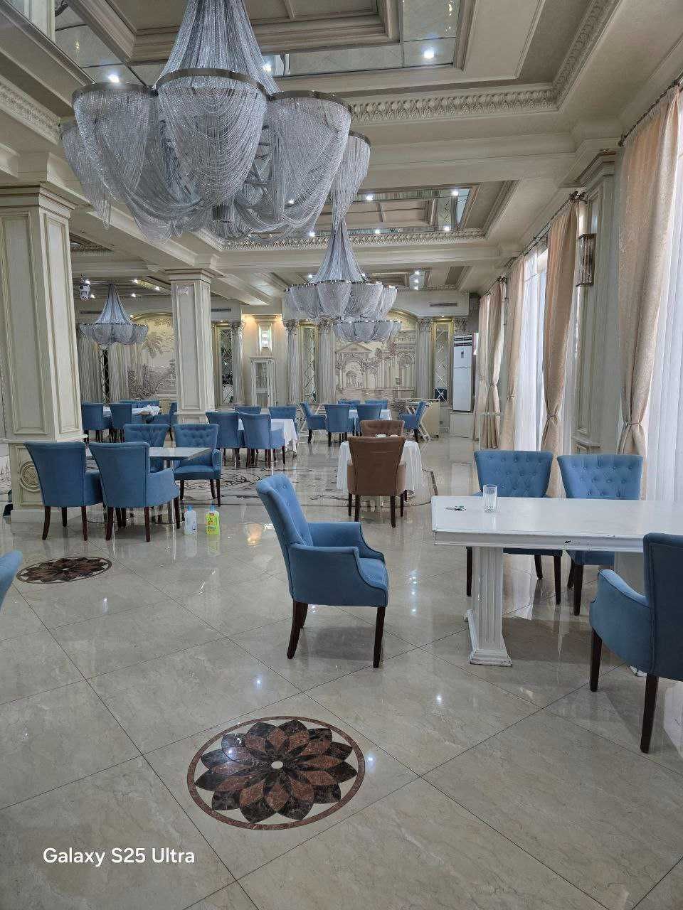 Продаётся/Сдаётся в аренду ресторан "Мона". 2200м2. 8 соток. Центр.